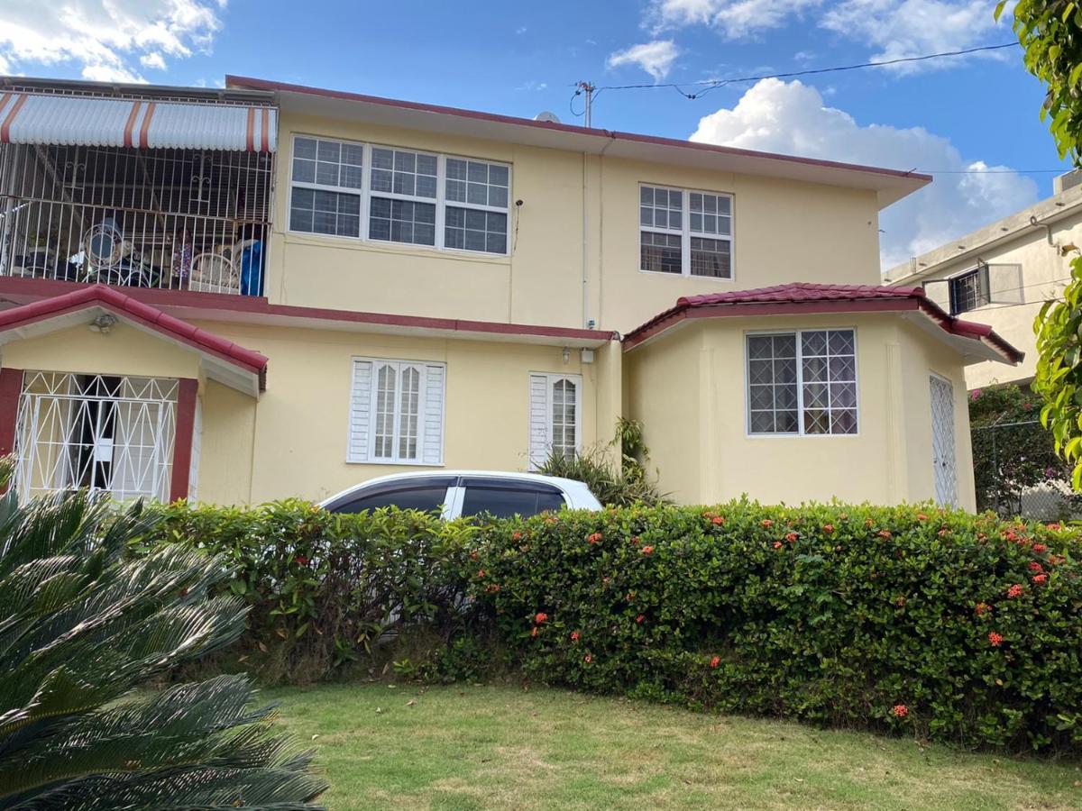 Russell Heights Vacation Home Kingston Exterior photo